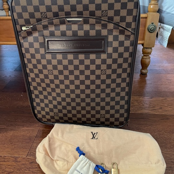 Louis vuitton PEGASE 45 in DE Sold - Picture 2 of 16
